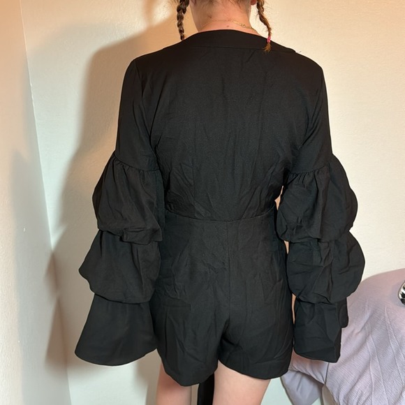 Do+Be black ruffle sleeve romper with shorts - Picture 7 of 7